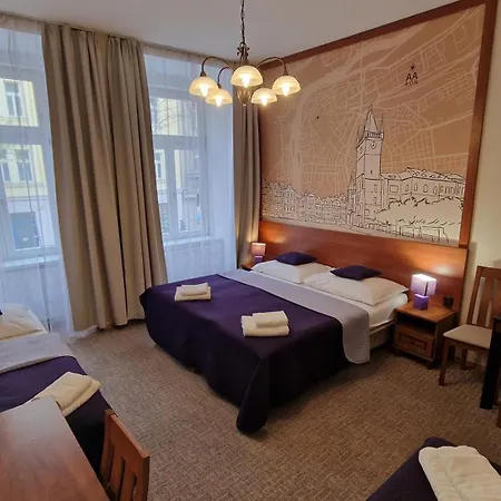 Aaron 3* Prague