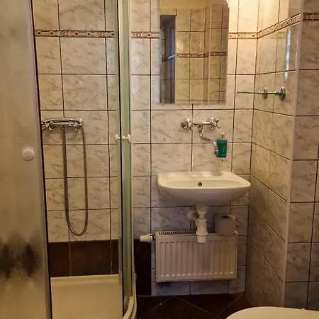 Aaron Hotel 3*