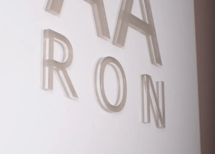 Aaron Hotel 3*