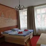 Aaron Szálloda 3*